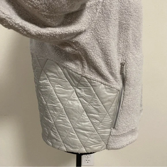 Lululemon Jacket Women’s Size 6 Heathered Ceramic Show me the Sherpa Coat
